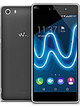 Best available price of Wiko Fever SE in Czech